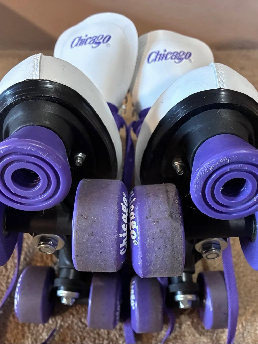 Chicago Women's White Roller Skates with Purple Laces - Picture 5 of 8